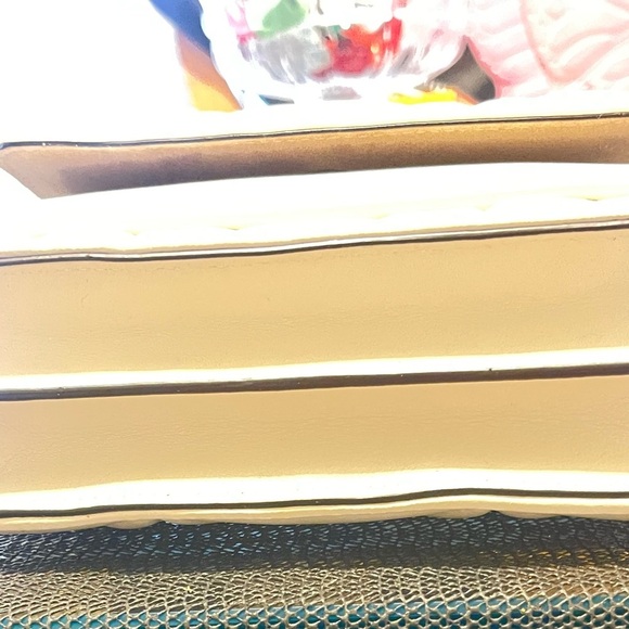 Coach Elegant White Quilted Shoulder Bag - Picture 8 of 8